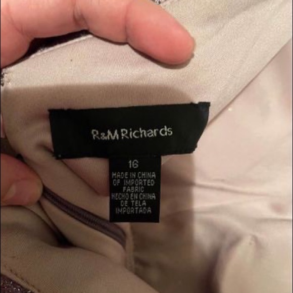 Women’s R&M Richards Formal Gown - Picture 2 of 3